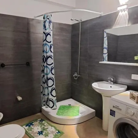 Apartment 200 M From The Sea