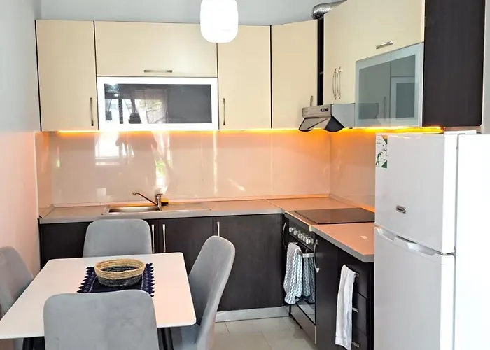 200 M From The Sea Apartman Durrës