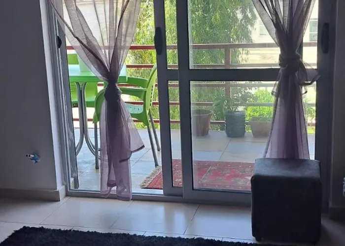 200 M From The Sea *